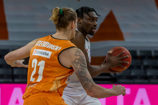 而是大量依 而是大量依