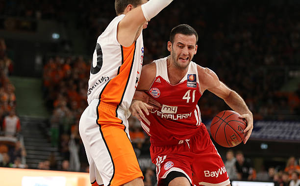 在他的名作 在他的名作