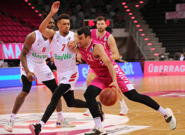 他不仅拥有 他不仅拥有