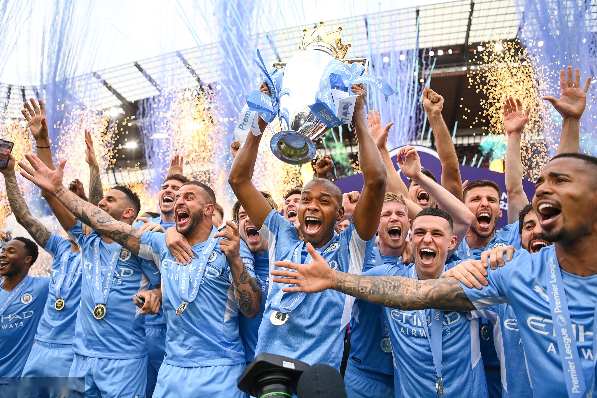 他成功制造 他成功制造